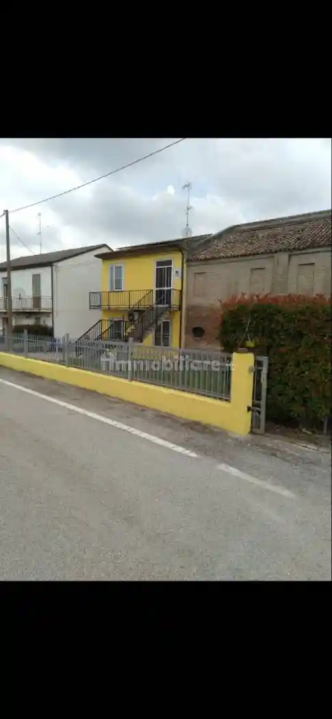 Villa in vendita a Riva del Po