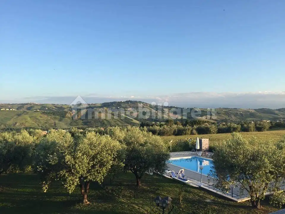Villa in vendita a Teramo