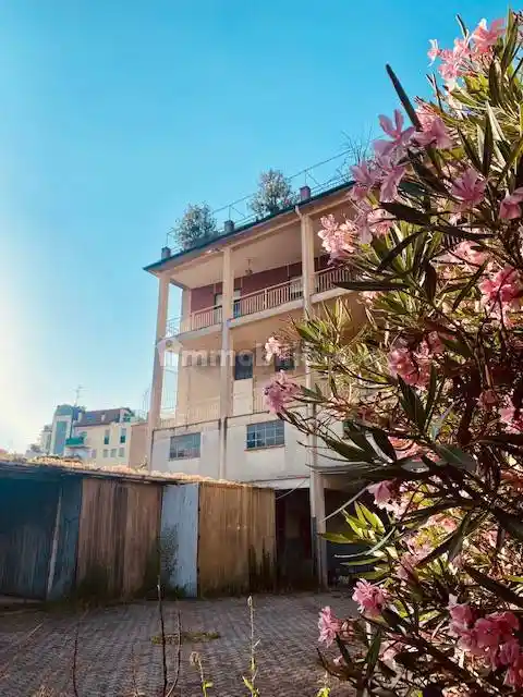 Casa indipendente in vendita a Busto Arsizio