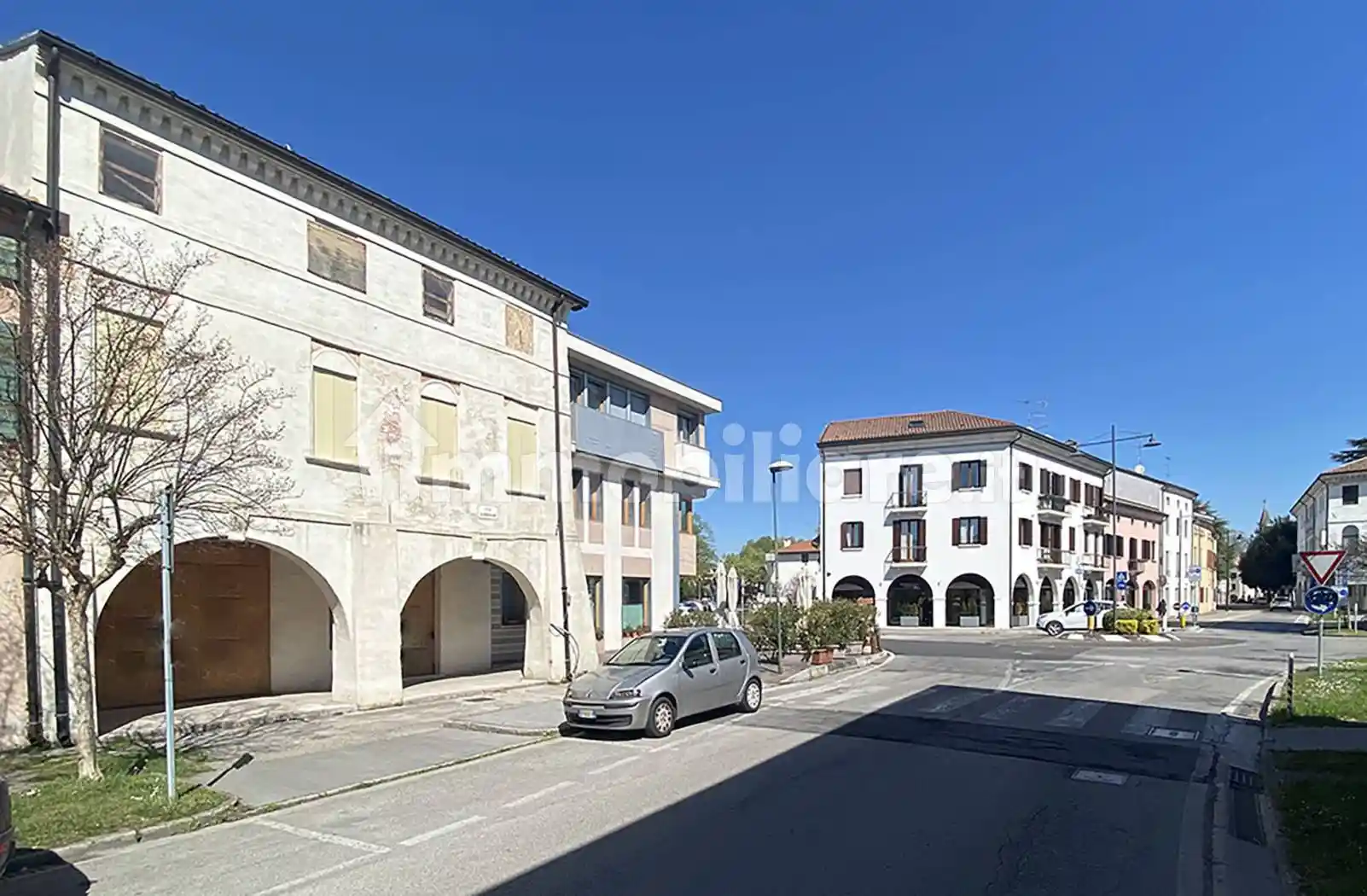 Palazzo - Edificio in vendita a Oderzo