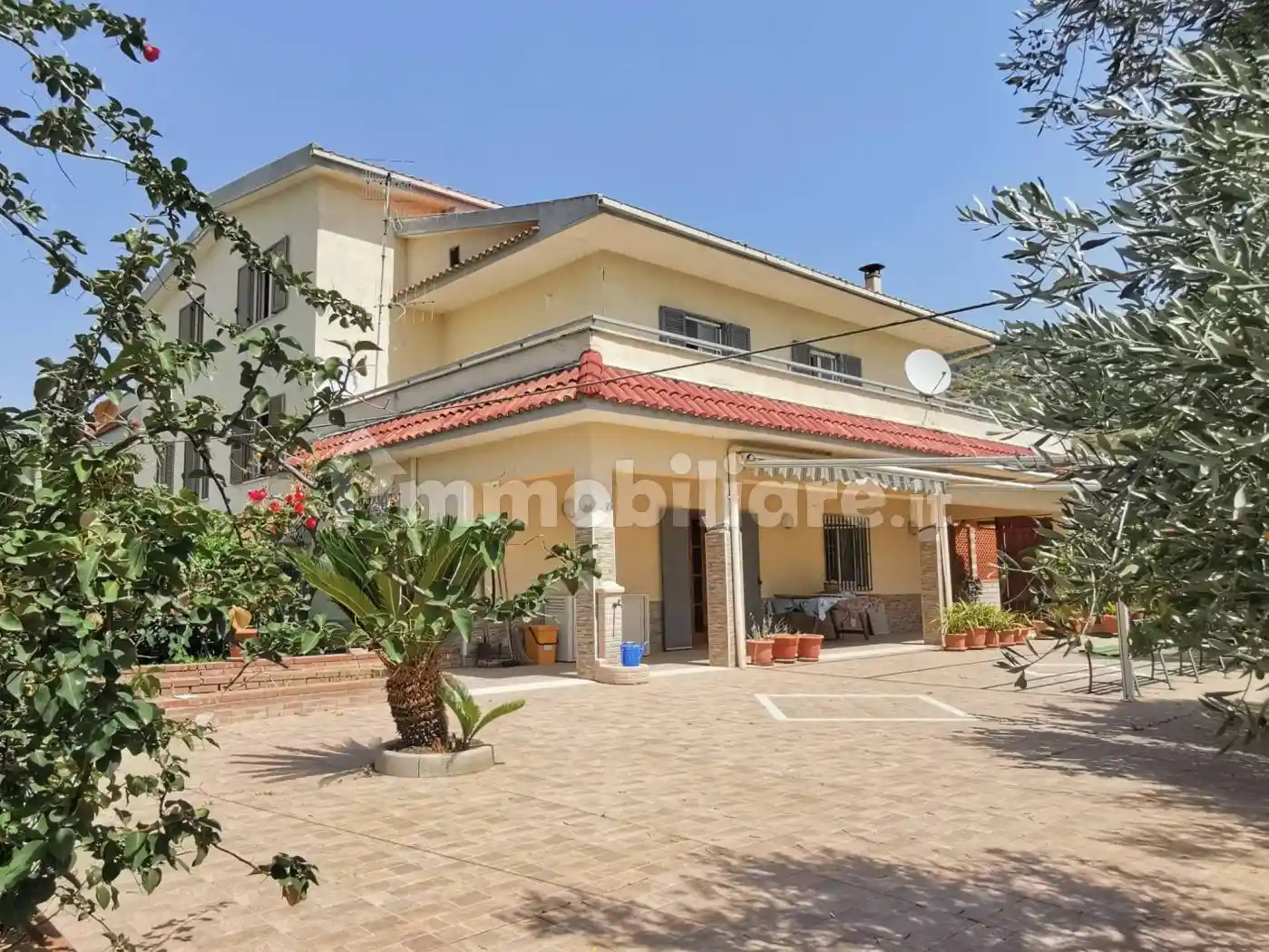 Casa indipendente in vendita a Santi Cosma e Damiano