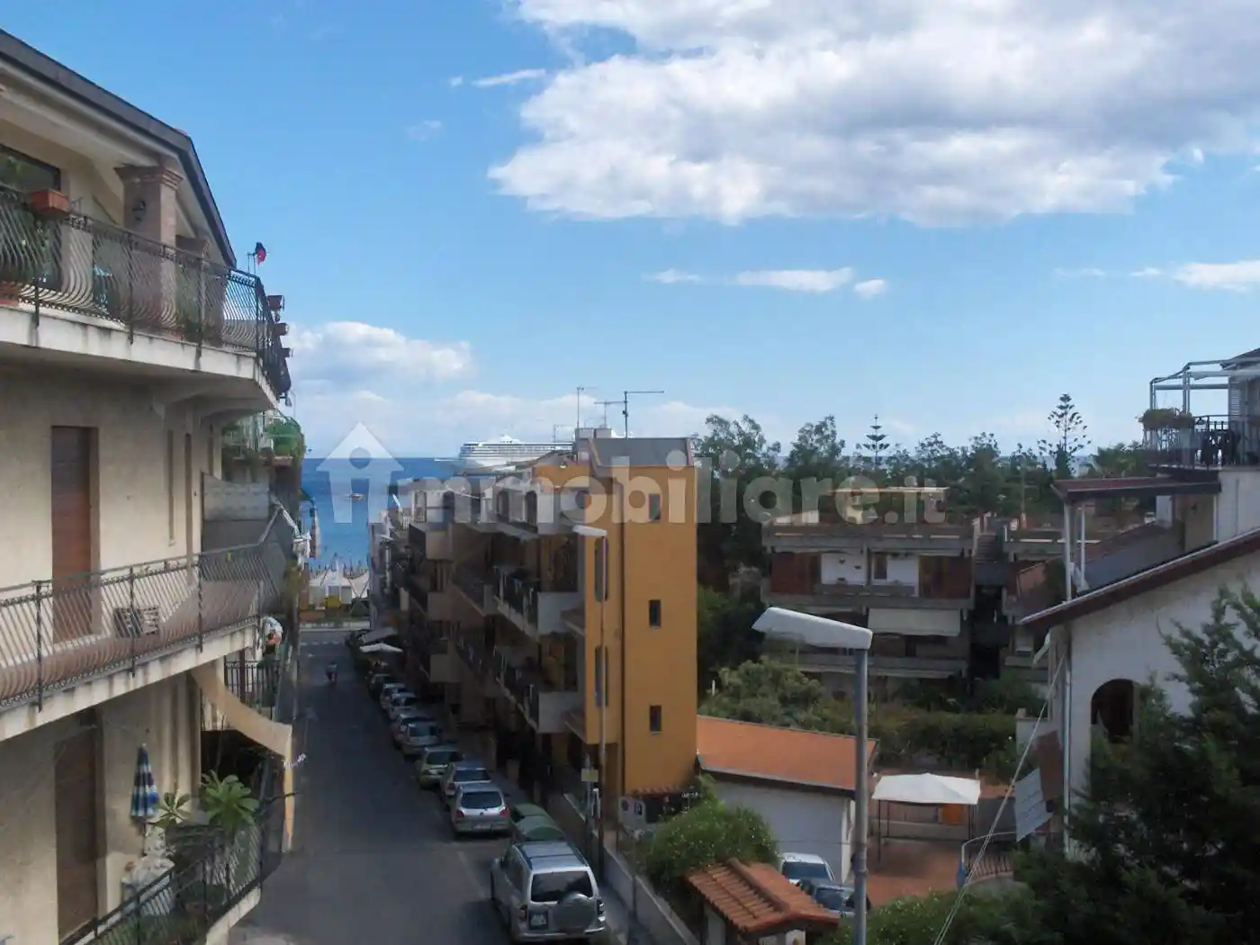 Appartamento in vendita a Giardini-Naxos