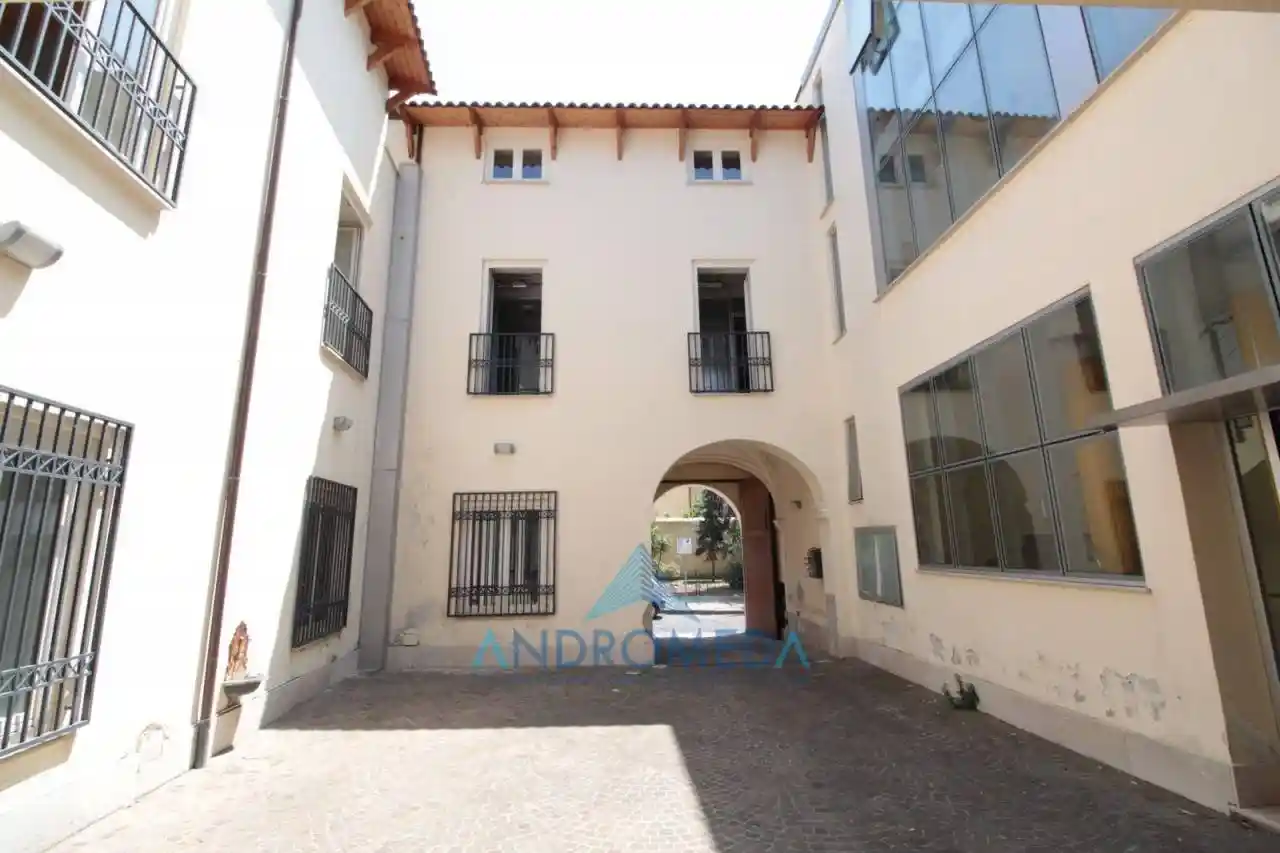 Palazzo - Edificio - foto 2