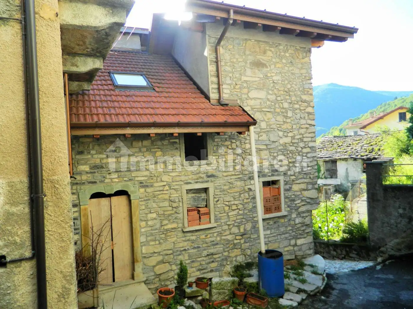 Casa indipendente in vendita a Cerano d'Intelvi