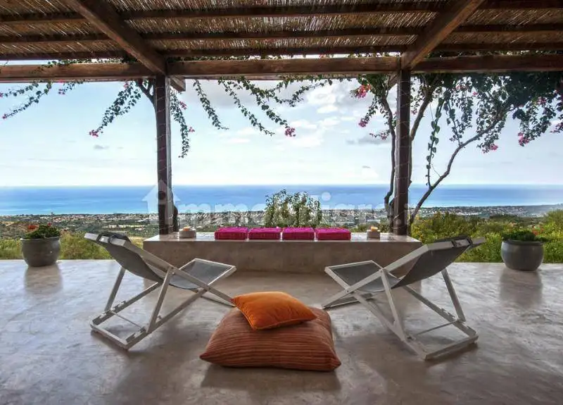 Villa in affitto a Lascari