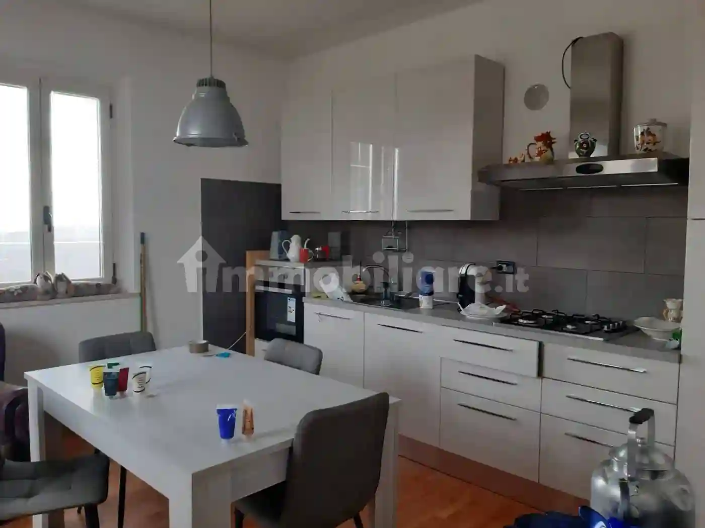 Trilocale frazione Scaricasale, Castel Castagna - foto 4