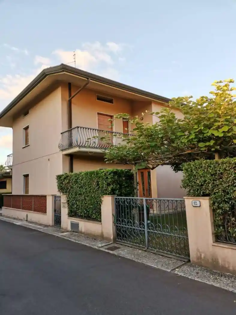 Casa indipendente in vendita a Forte dei Marmi