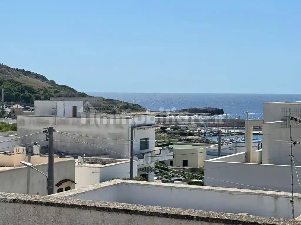 Palazzo - Edificio in vendita a Castrignano del Capo