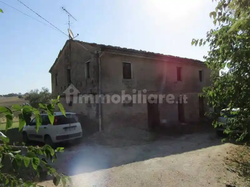 Rustico - Casale in vendita a San Marcello