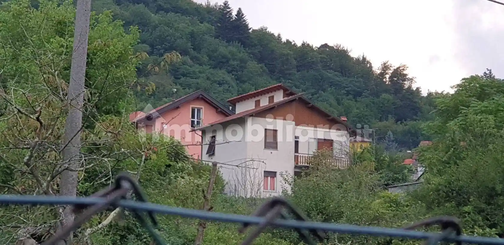 Casa indipendente in vendita a Savignone