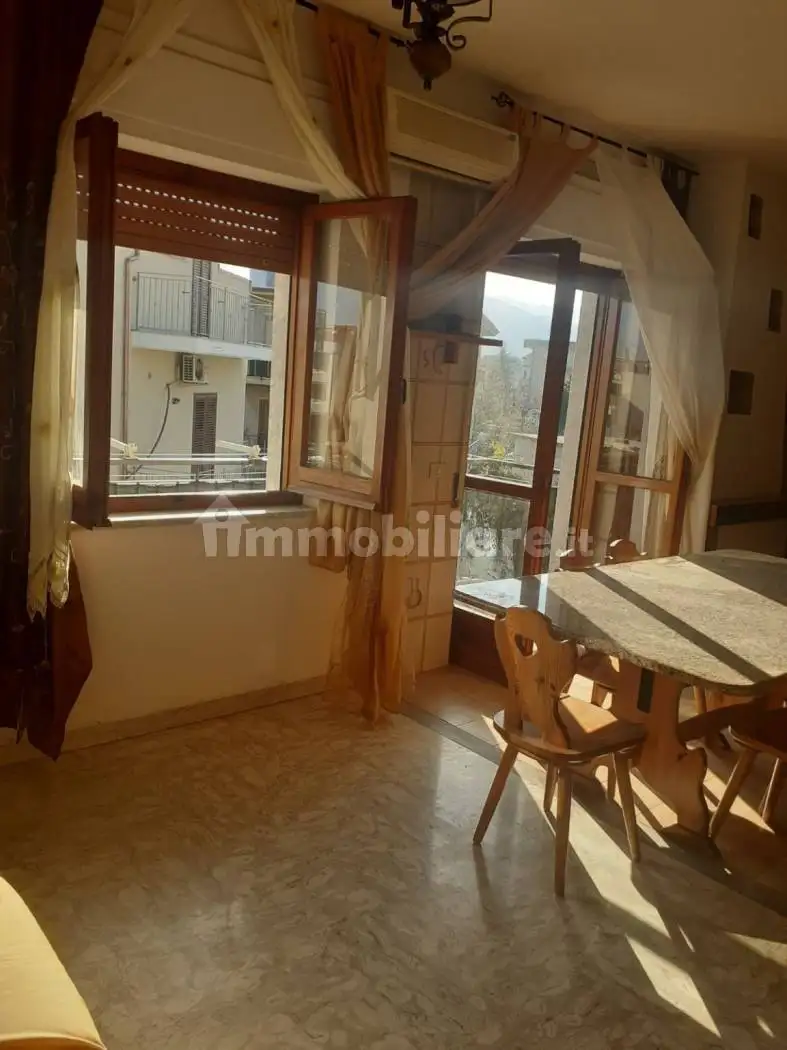 Appartamento in vendita a Davoli