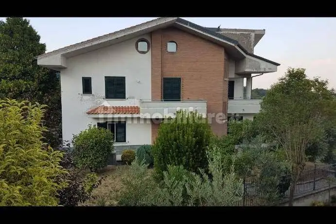 Villa in vendita a Mercogliano