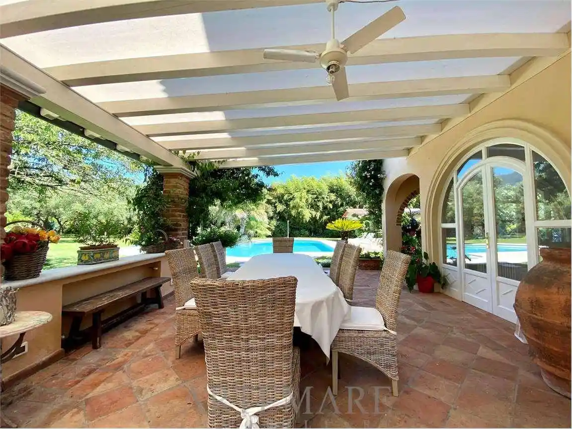 Villa in affitto a Pietrasanta