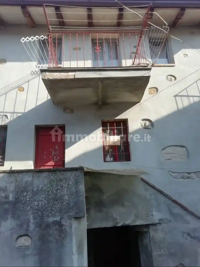 Rustico - Casale in vendita a Ziano Piacentino