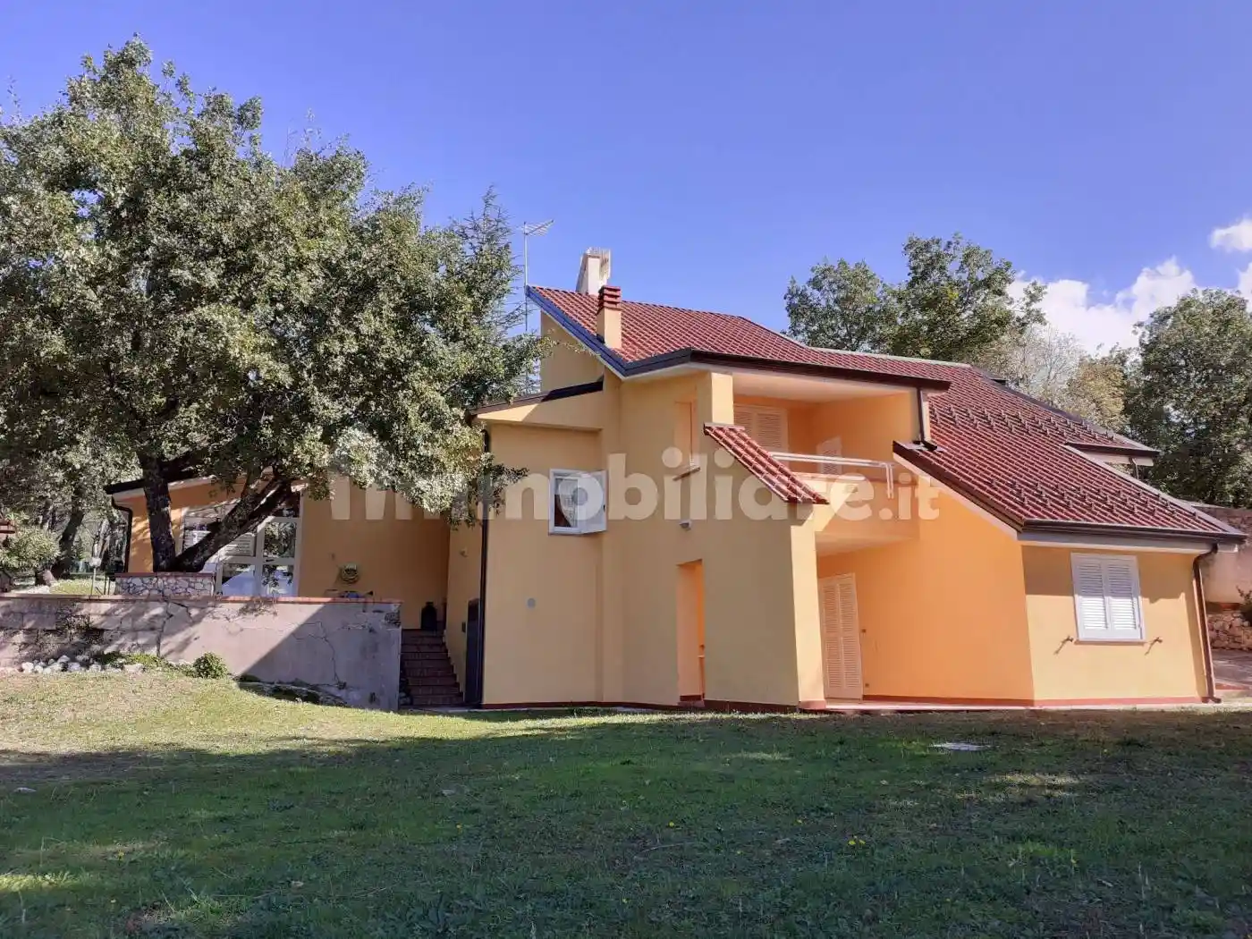 Villa in vendita a Campoli Appennino