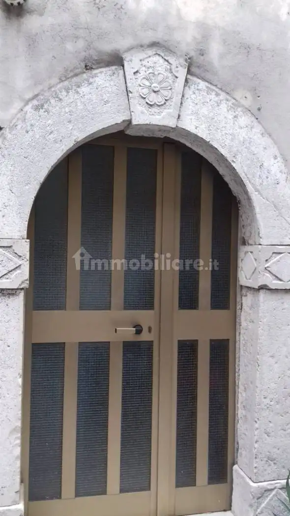 Appartamento via Minadeo 19, Campochiaro