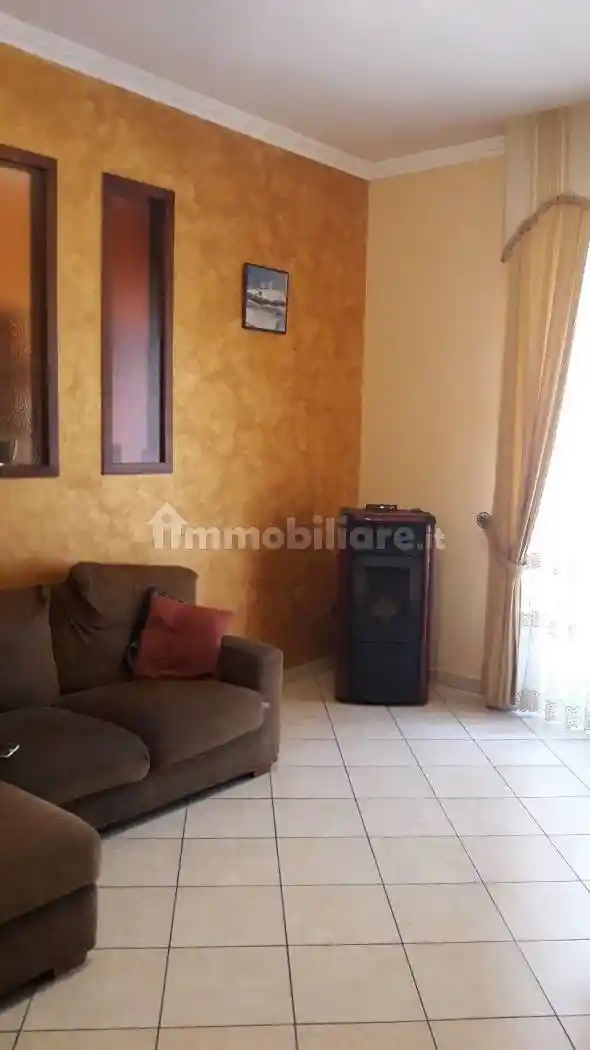 Quadrilocale via Rosario 22, Centro, Strongoli - foto 2