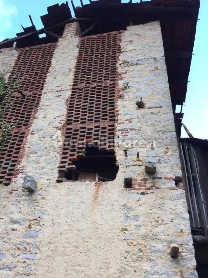 Rustico - Casale in vendita a Valdilana