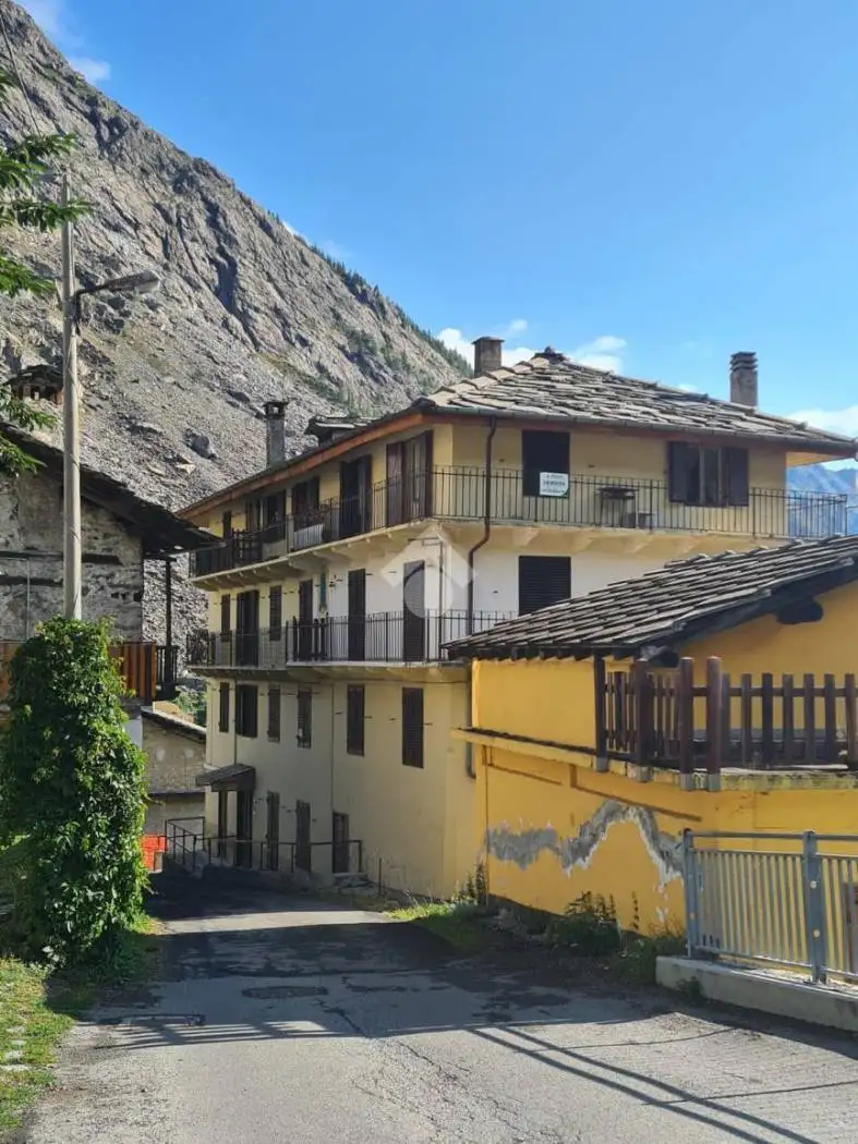 Quadrilocale Fraz. Cornetti 51, Centro, Balme - foto 4