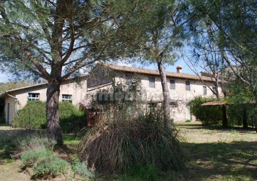 Rustico - Casale in vendita a Castiglione del Lago