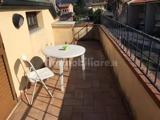 Appartamento in vendita a Montignoso