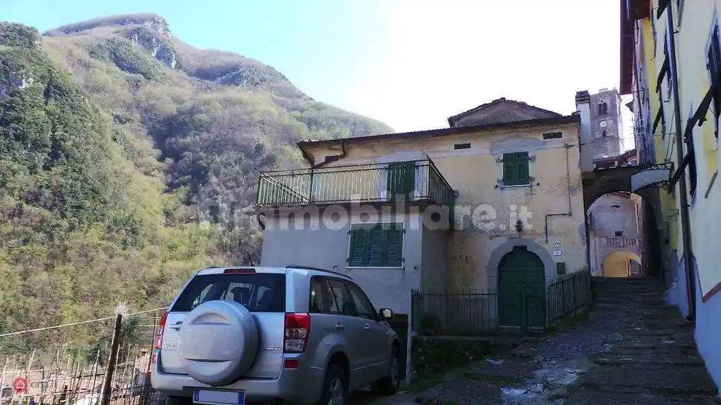 Rustico - Casale in vendita a Fivizzano