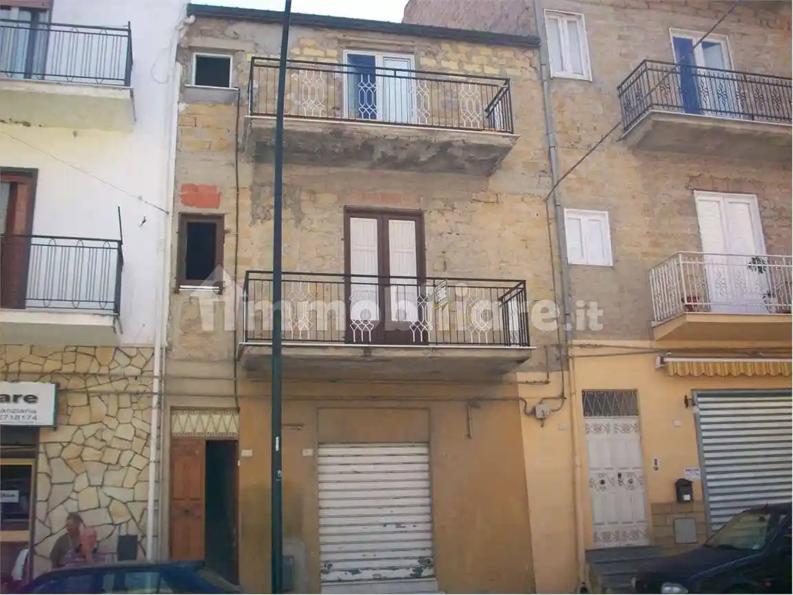 Casa indipendente in vendita a Favara