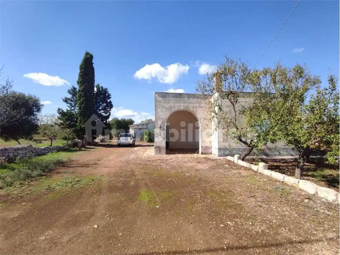 Rustico - Casale in vendita a Brindisi