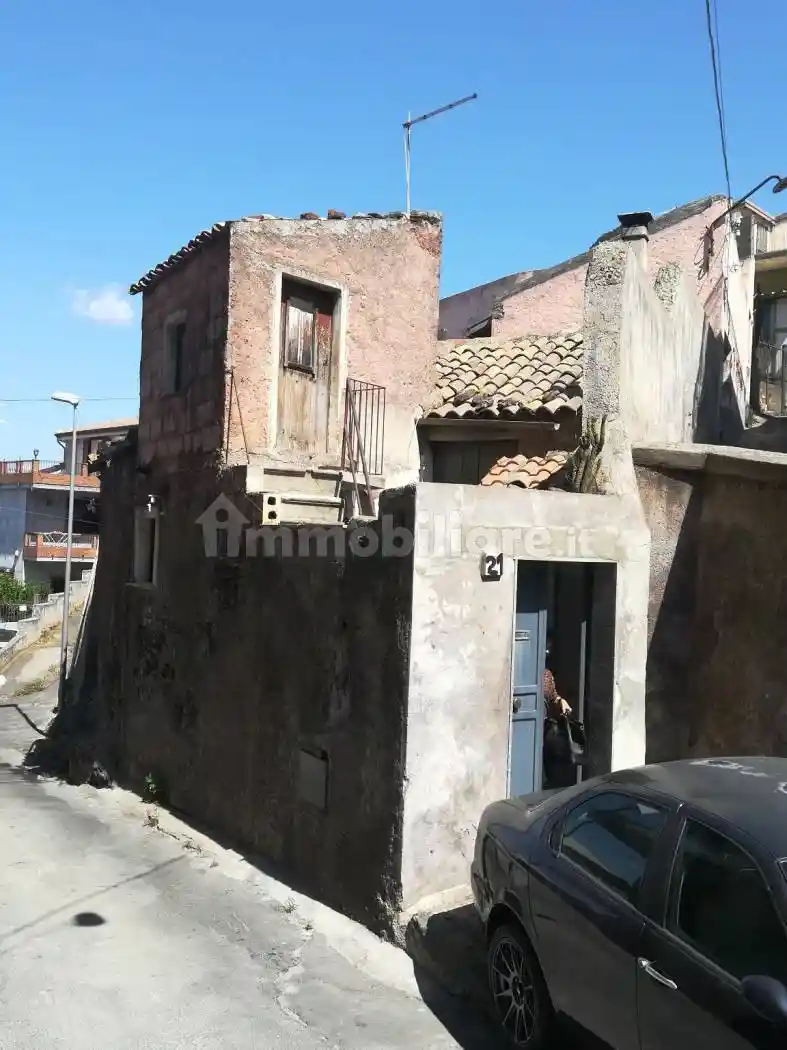 Appartamento in vendita a Santa Maria di Licodia