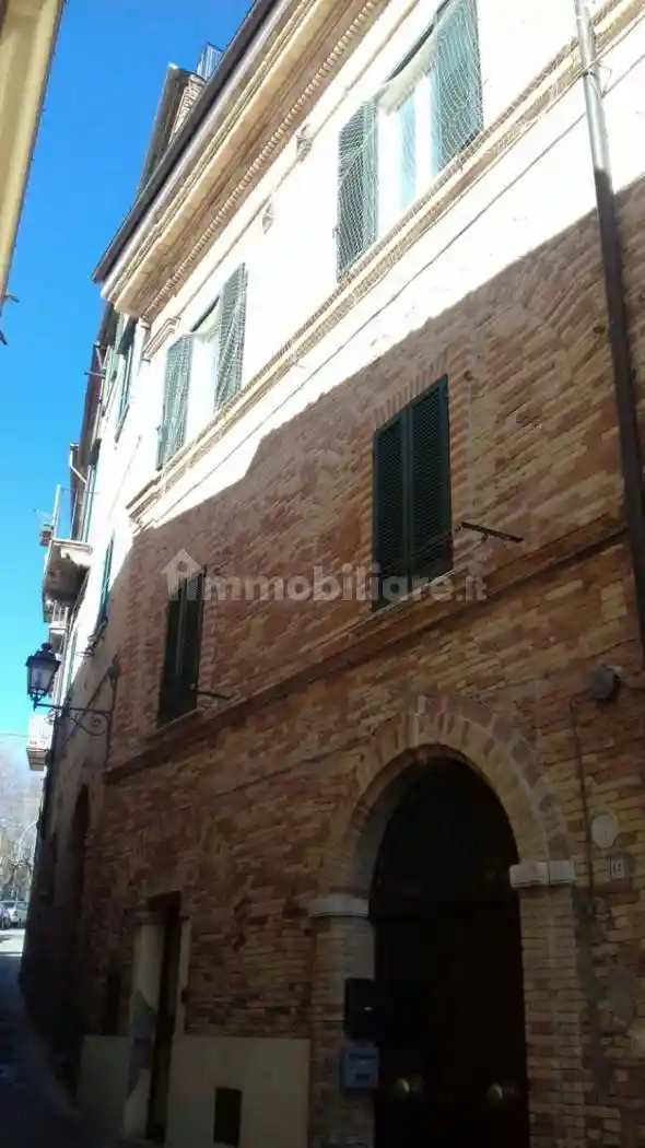 Villa bifamiliare, buono stato, 200 m², Centro, Loreto Aprutino - foto 2