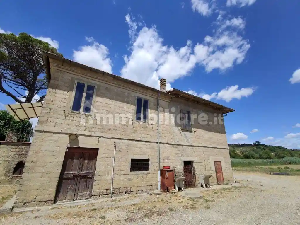 Villa in vendita a Chiusi