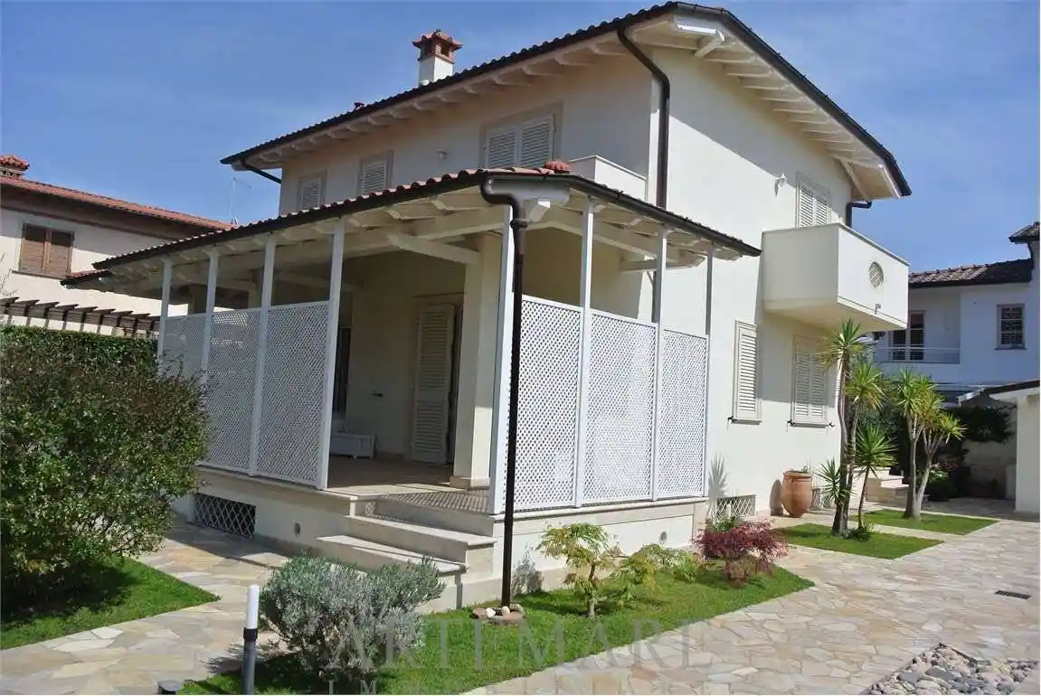 Villa in affitto a Pietrasanta