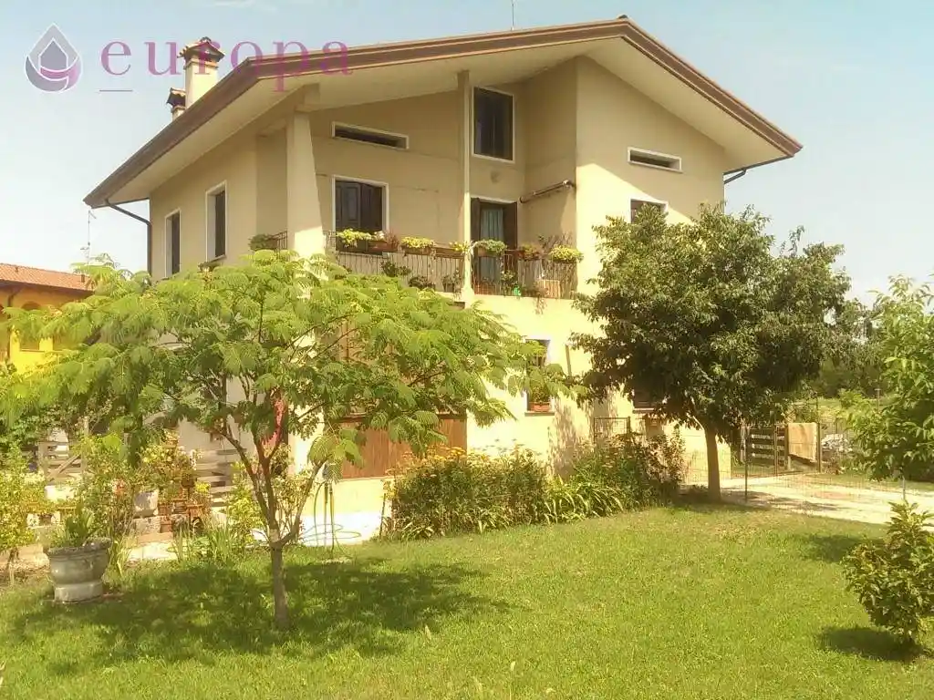Villa in vendita a Sesto al Reghena