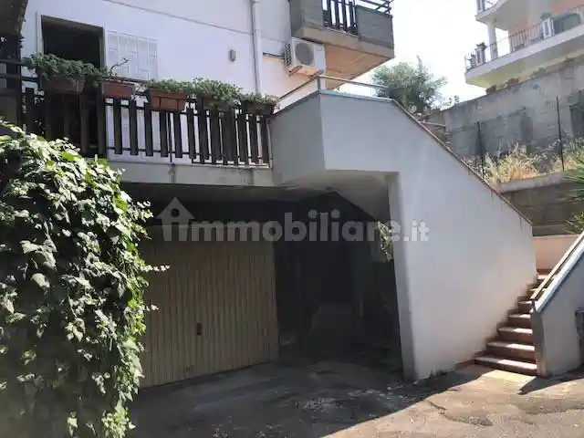 Appartamento in affitto a Aci Catena