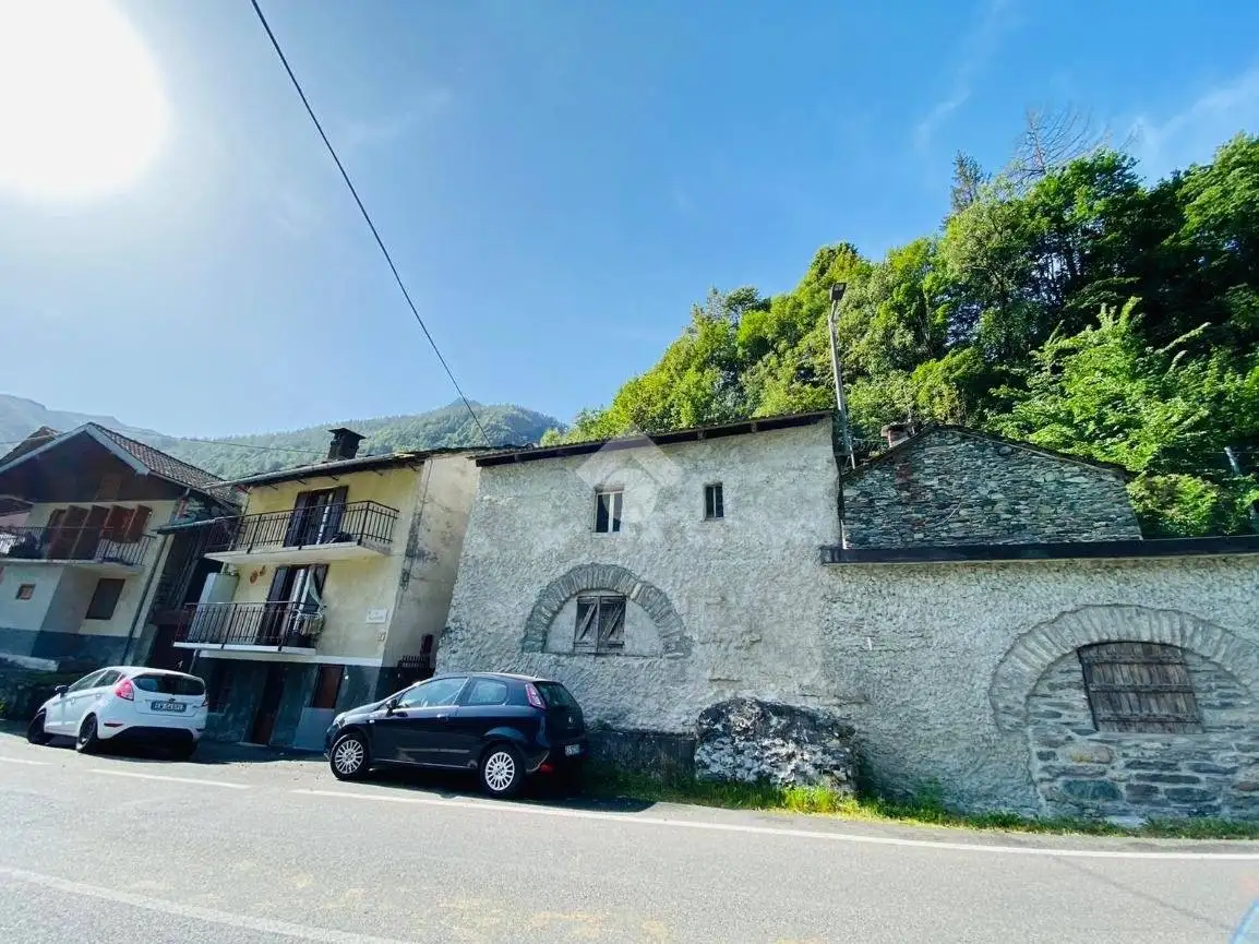 Casa indipendente in vendita a Lemie