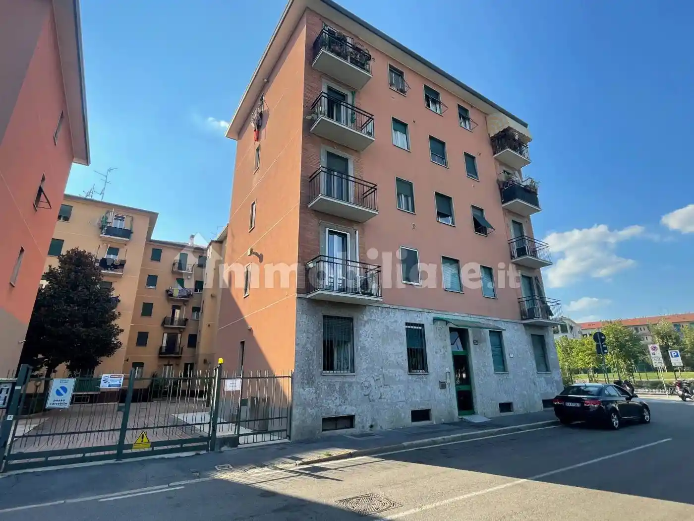 Bilocale via 5 Maggio 23/23, Quarto Oggiaro, Milano - foto 2