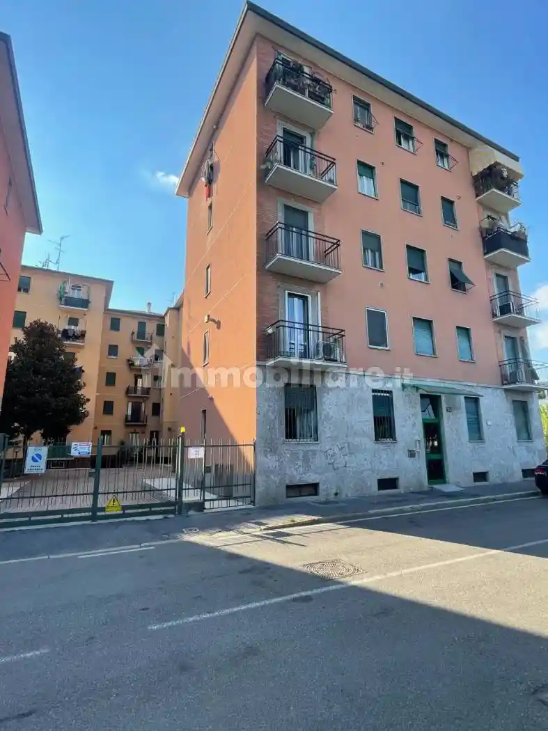 Bilocale via 5 Maggio 23/23, Quarto Oggiaro, Milano - foto 3