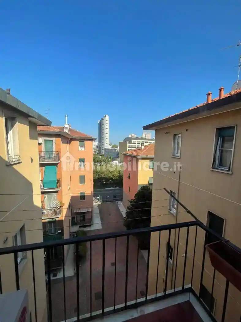 Bilocale via 5 Maggio 23/23, Quarto Oggiaro, Milano - foto 4