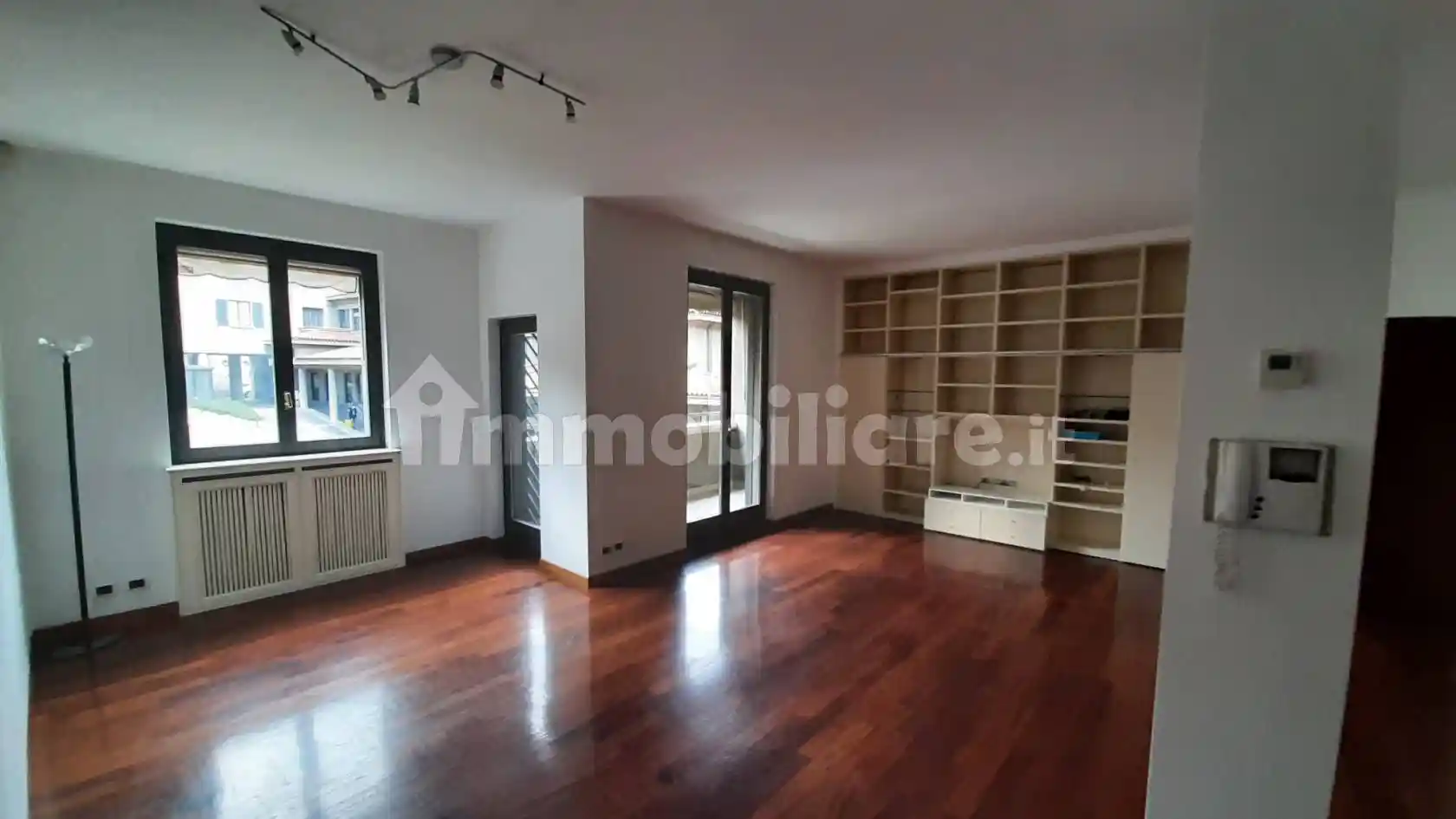 Appartamento in affitto a Monza