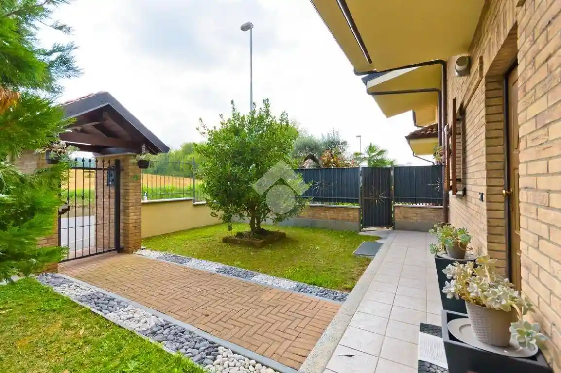 Villa in vendita a Rosta