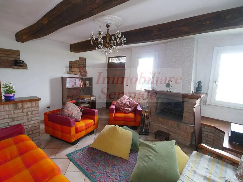 Villa in vendita a Borgocarbonara