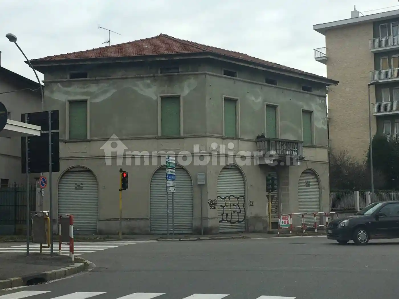 Palazzo - Edificio in vendita a Busto Arsizio