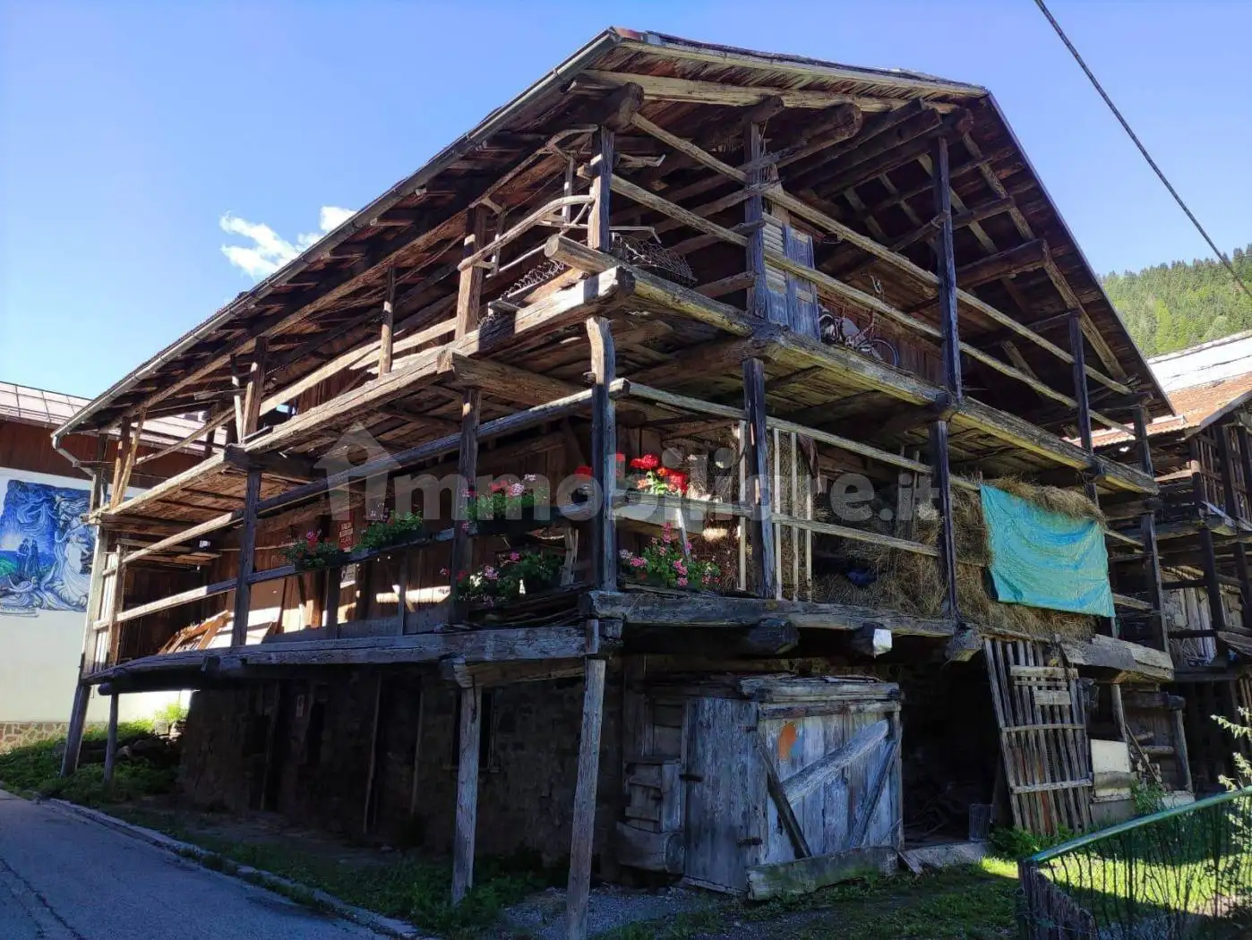 Palazzo - Edificio in Vendita