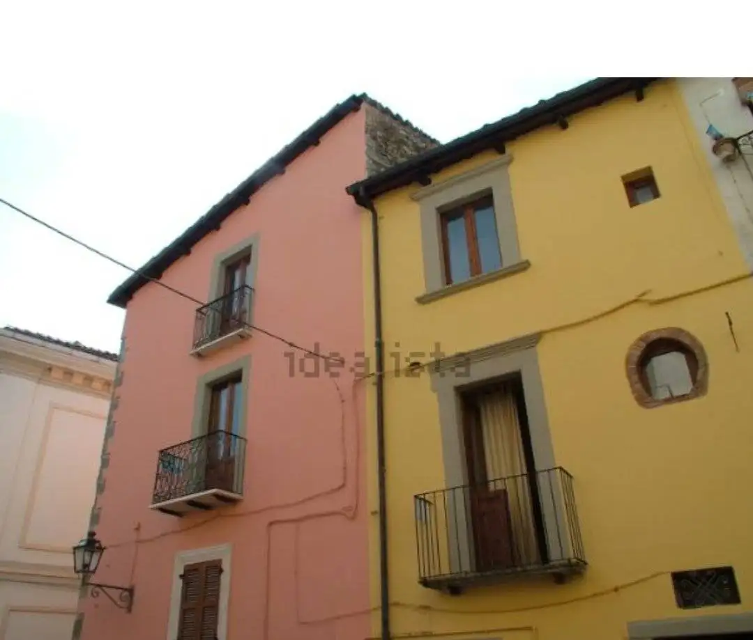 Casa indipendente in vendita a Montorio al Vomano