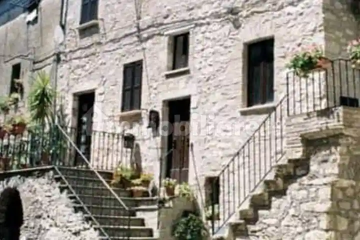 Appartamento in vendita a Montecchio