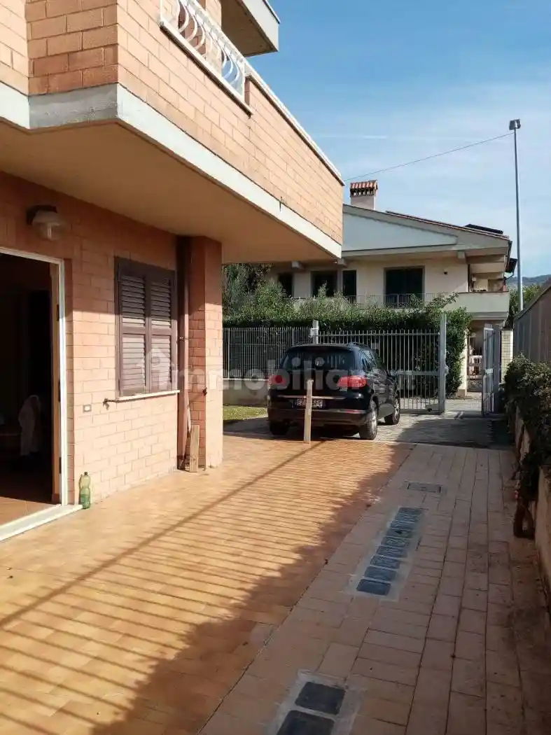 Villetta a schiera in vendita a Tivoli