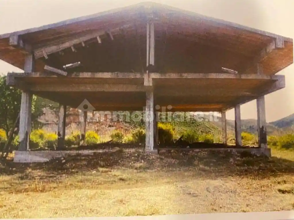 Rustico - Casale in vendita a Fondi