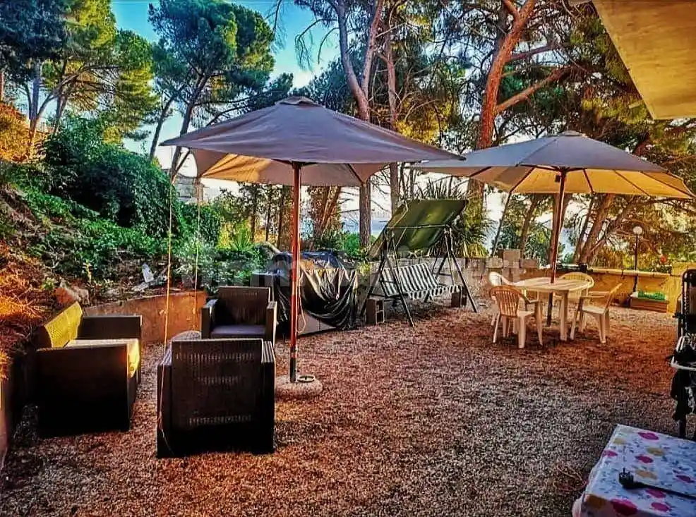 Appartamento in affitto a Stalettì