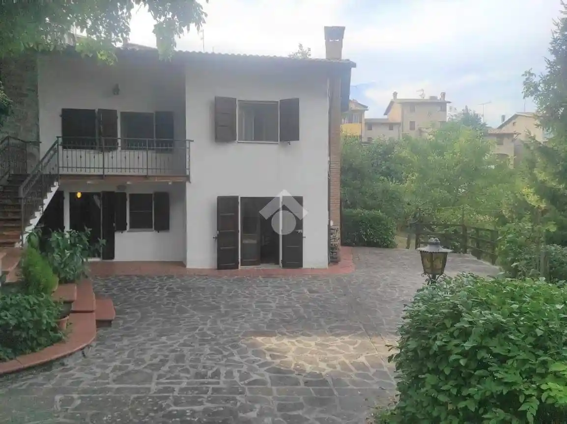 Villa in vendita a Lama Mocogno
