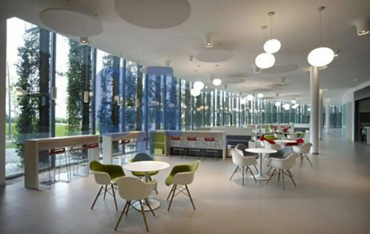 Palazzo - Edificio in affitto a Vimercate